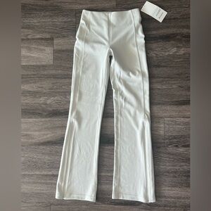 Lululemon Softstreme Pant in Bone